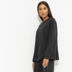 Лонгслив Приду во снах . Состав: 40% п/э, 35% вискоза, 20% акрил, 5% спандекс