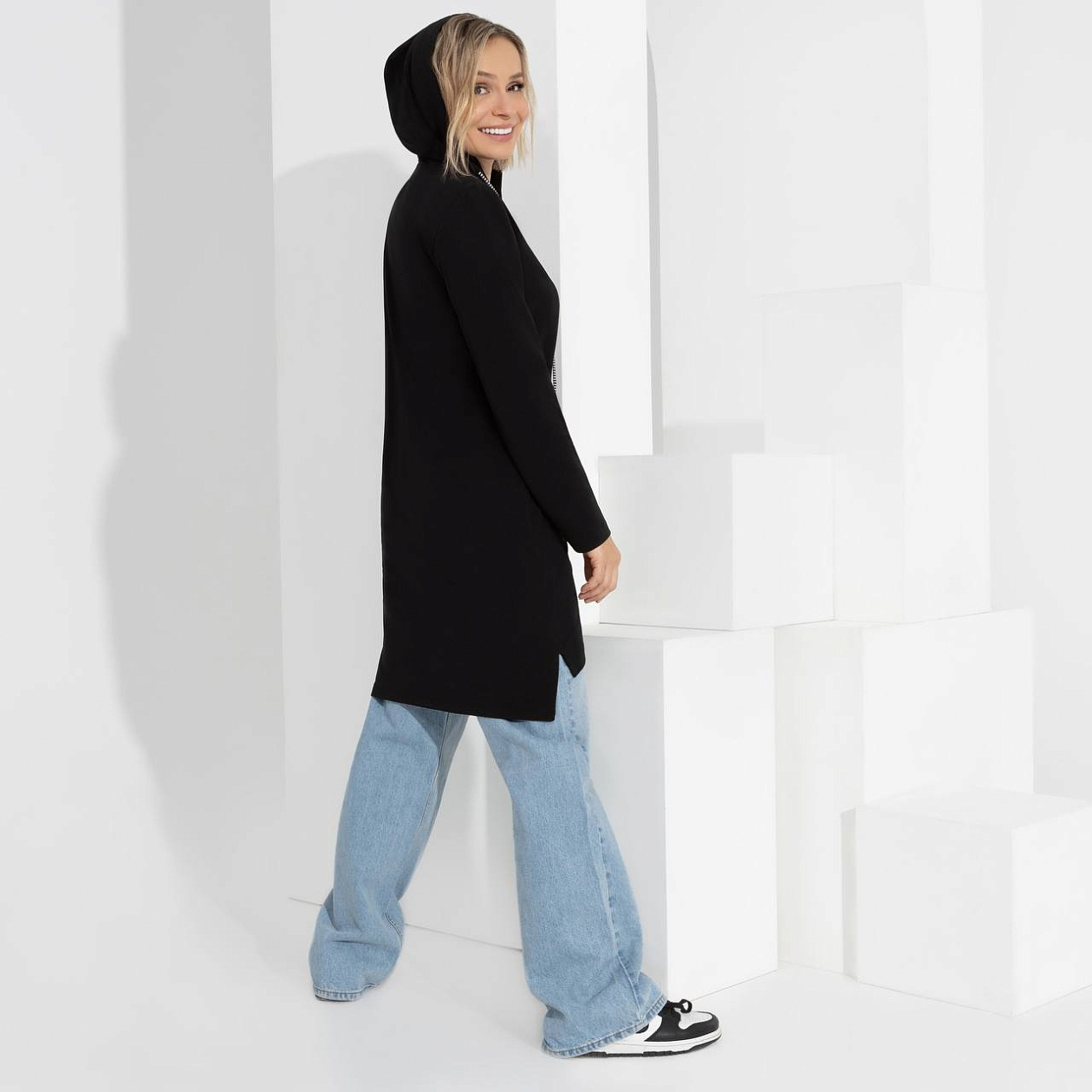 Свобода выражения. Состав: 95% п/э, 5% эластан