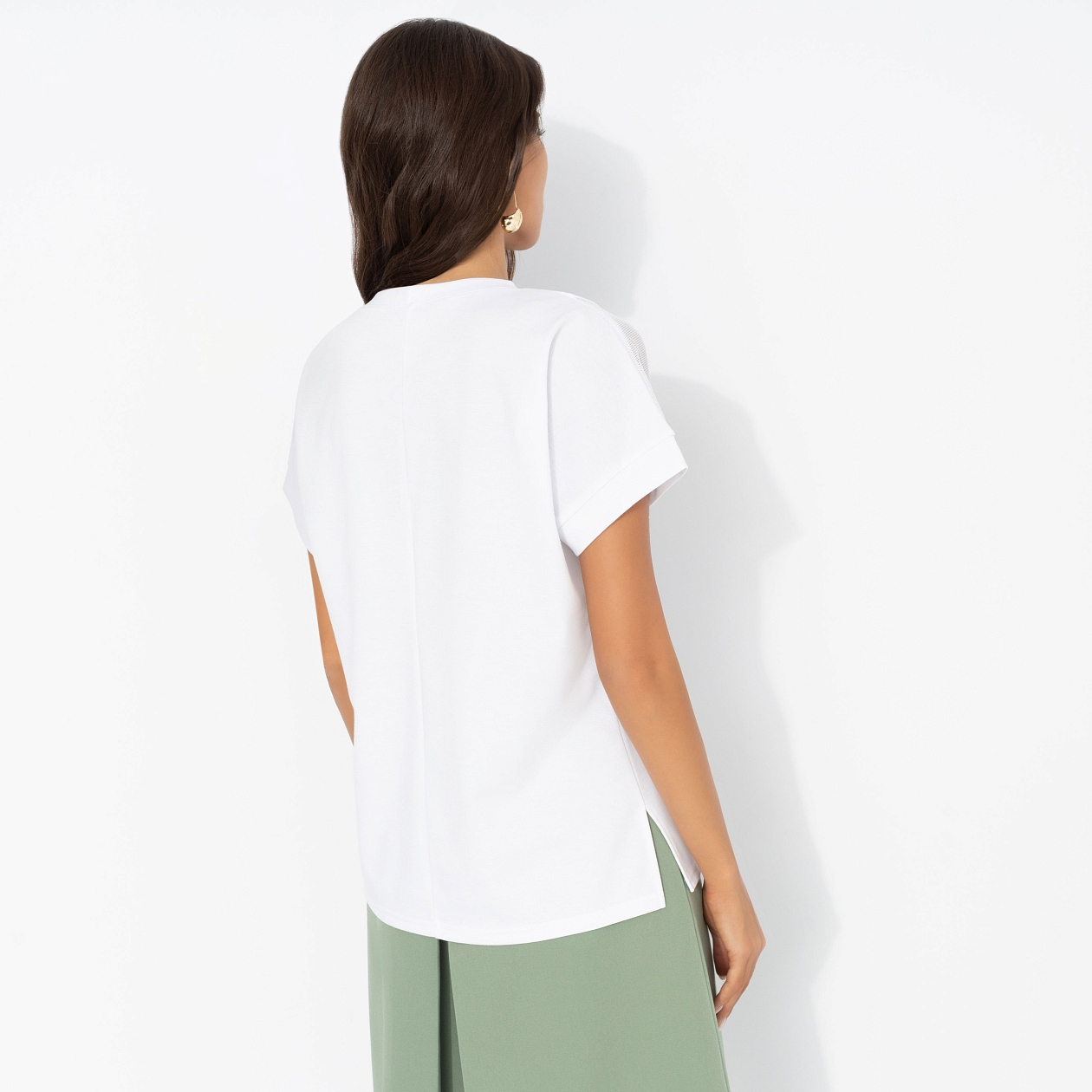 Футболка Всегда нарядна. Состав: 65% п/э, 30% вискоза, 5% стрейч