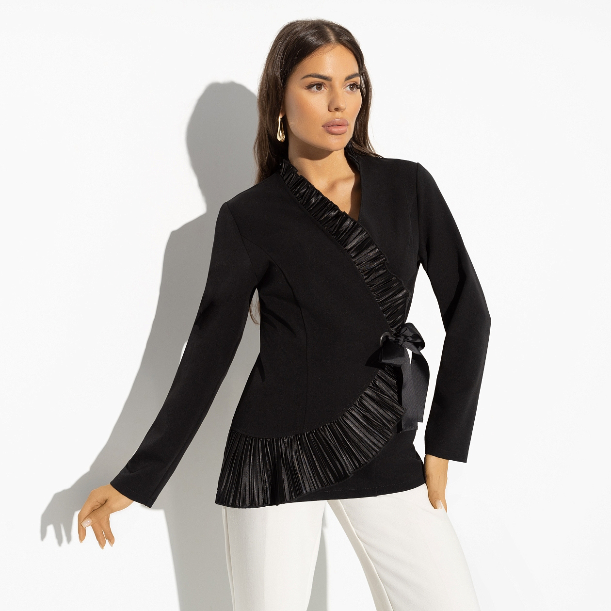 Жакет Прекрасно воспитана. Состав: 65% п/э, 30% вискоза, 5% спандекс