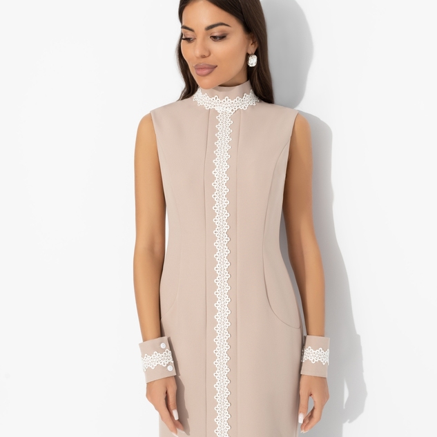 Платье-футляр Поцелуй удачи (biege, с манжетами)