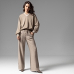 Брюки Раскованный шик. Состав: 65% полиэстер, 30% вискоза, 5% спандекс