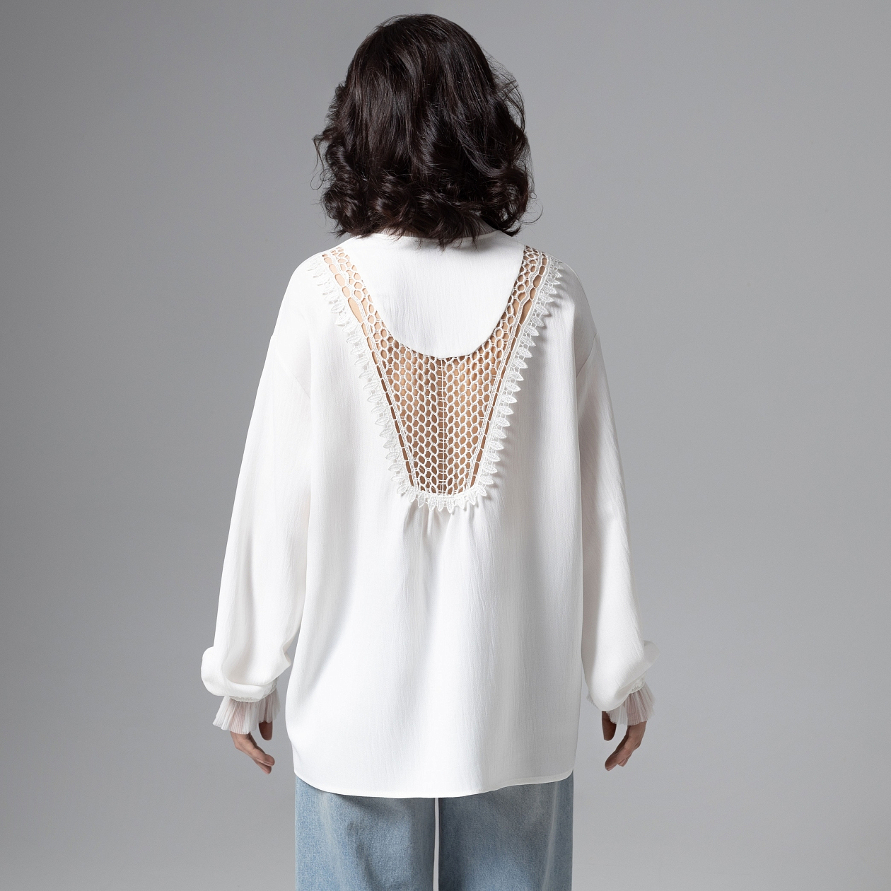 Моя аура – люкс (белая). Состав: 65% полиэстер, 30% вискоза, 5% спандекс