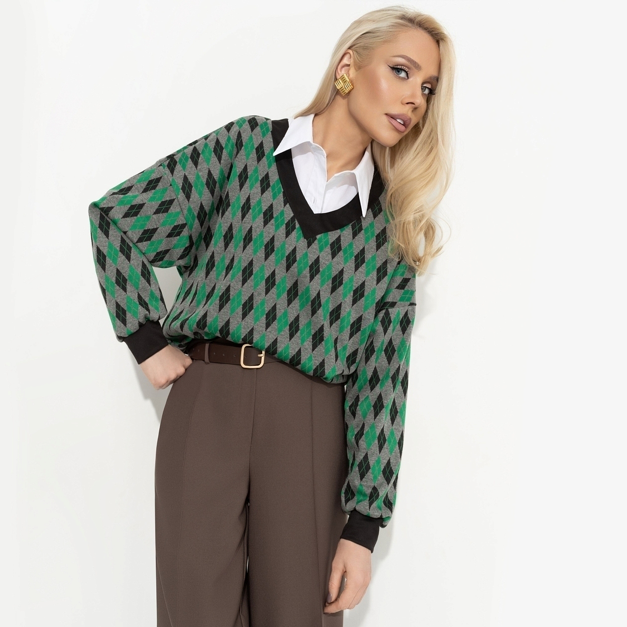 Весьма изящна (green). Состав: 60% полиэстер, 35% вискоза, 5% спандекс