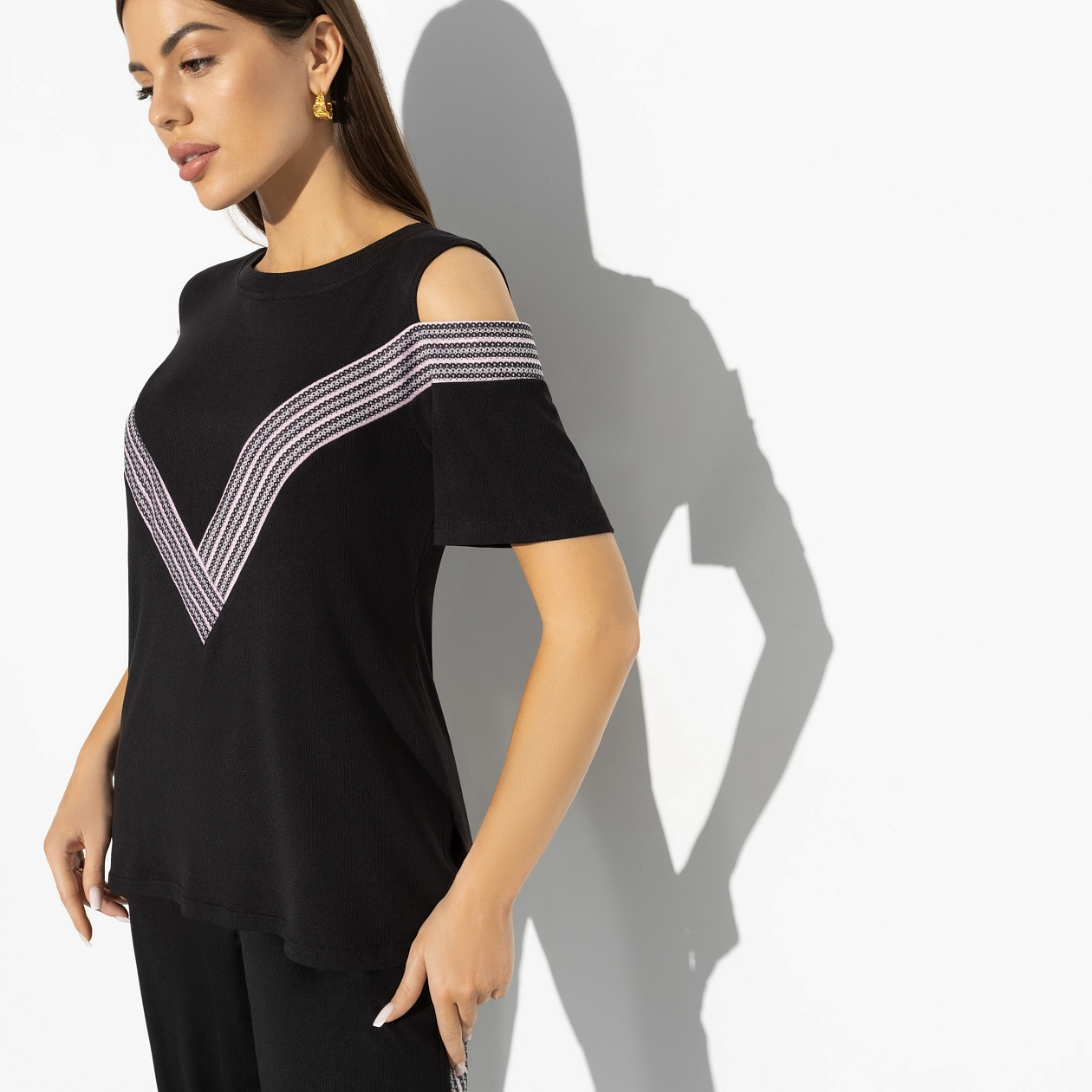 Брючный комплект Нешуточная конкуренция (mega black, 2 в 1). Состав: 65% п/э, 30% вискоза, 5% спандекс