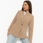 Жакет Дерзкий силуэт. Состав: 95% полиэстер, 5% эластан