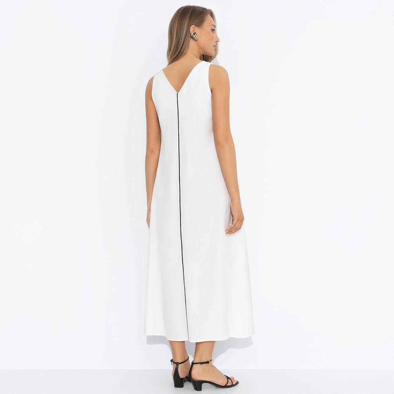 Сарафан Модный жанр . Состав: 65% п/э, 30% вискоза, 5% эластан