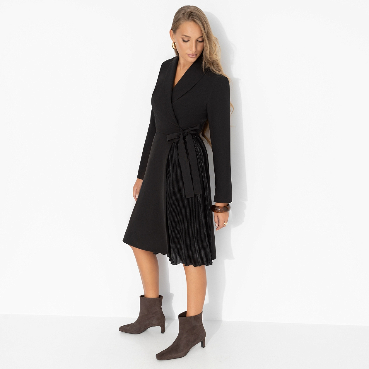 Платье Харизма в каждой складке. Состав: 60% полиэстер, 37% вискоза, 3% спандекс