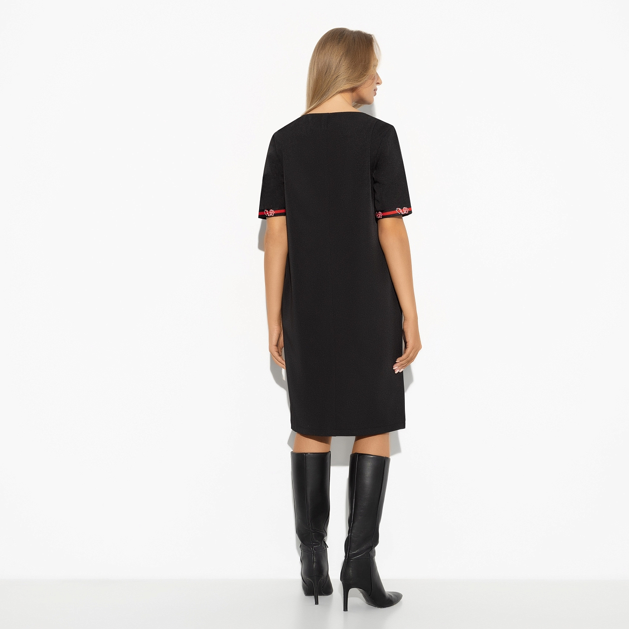 Платье Виртуальные будни (new). Состав: 96% п/э, 4% эластан