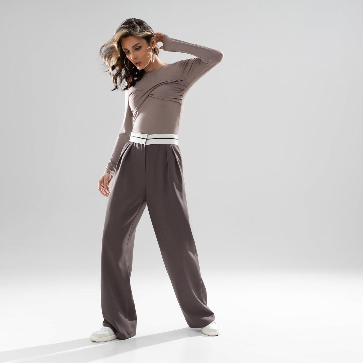 Брюки Стильная действительность (beige style). Состав: 60% п/э, 37% вискоза, 3% спандекс