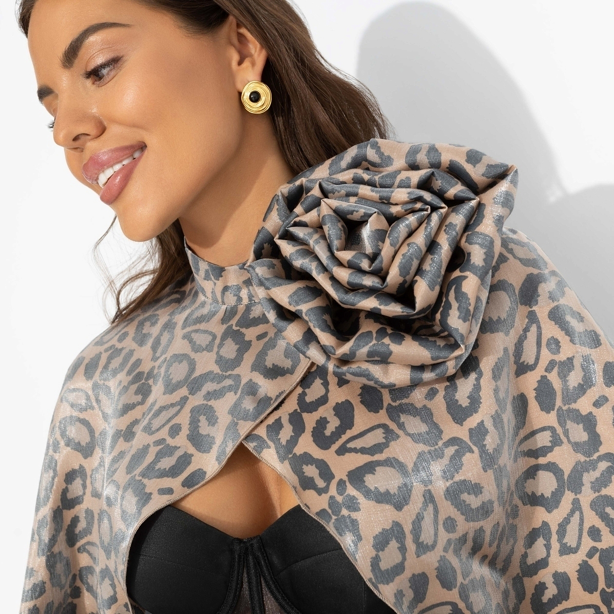 Болеро Деловой взгляд (леопардовое, с брошкой). Состав: 100% полиэстер