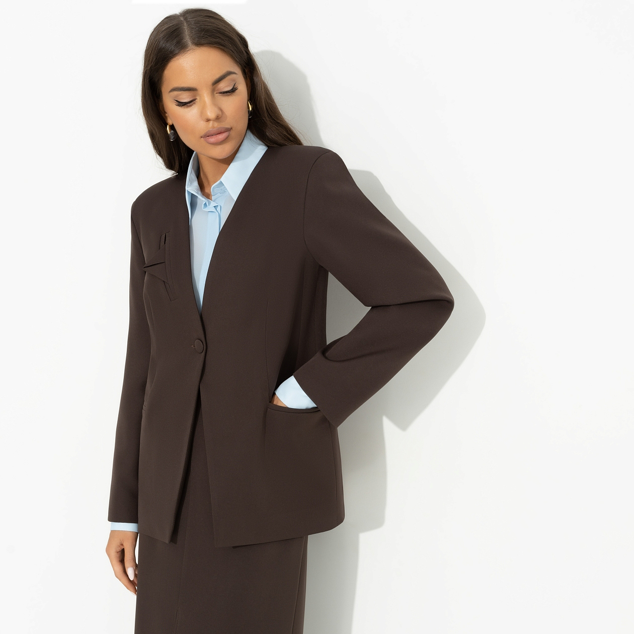 Жакет Власть в деталях. Состав: 95% полиэстер, 5% эластан