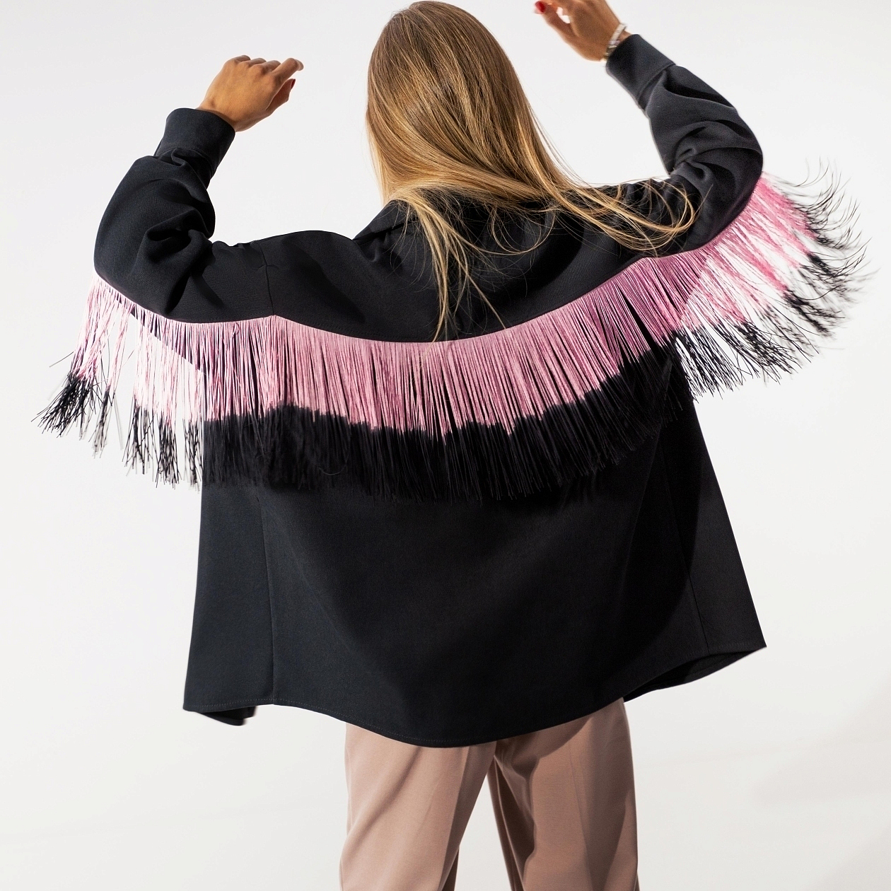 Среди избранных (star). Состав: 67% полиэстер, 30% вискоза, 3% спандекс