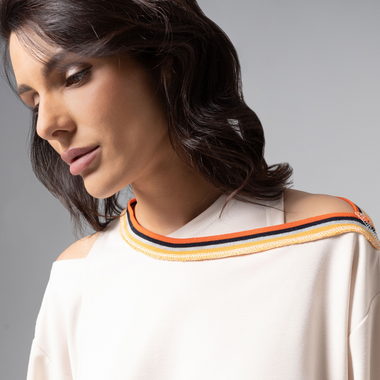 Лонгслив Преданная стилю (2 в 1). Состав: 65% п/э, 30% вискоза, 5% спандекс