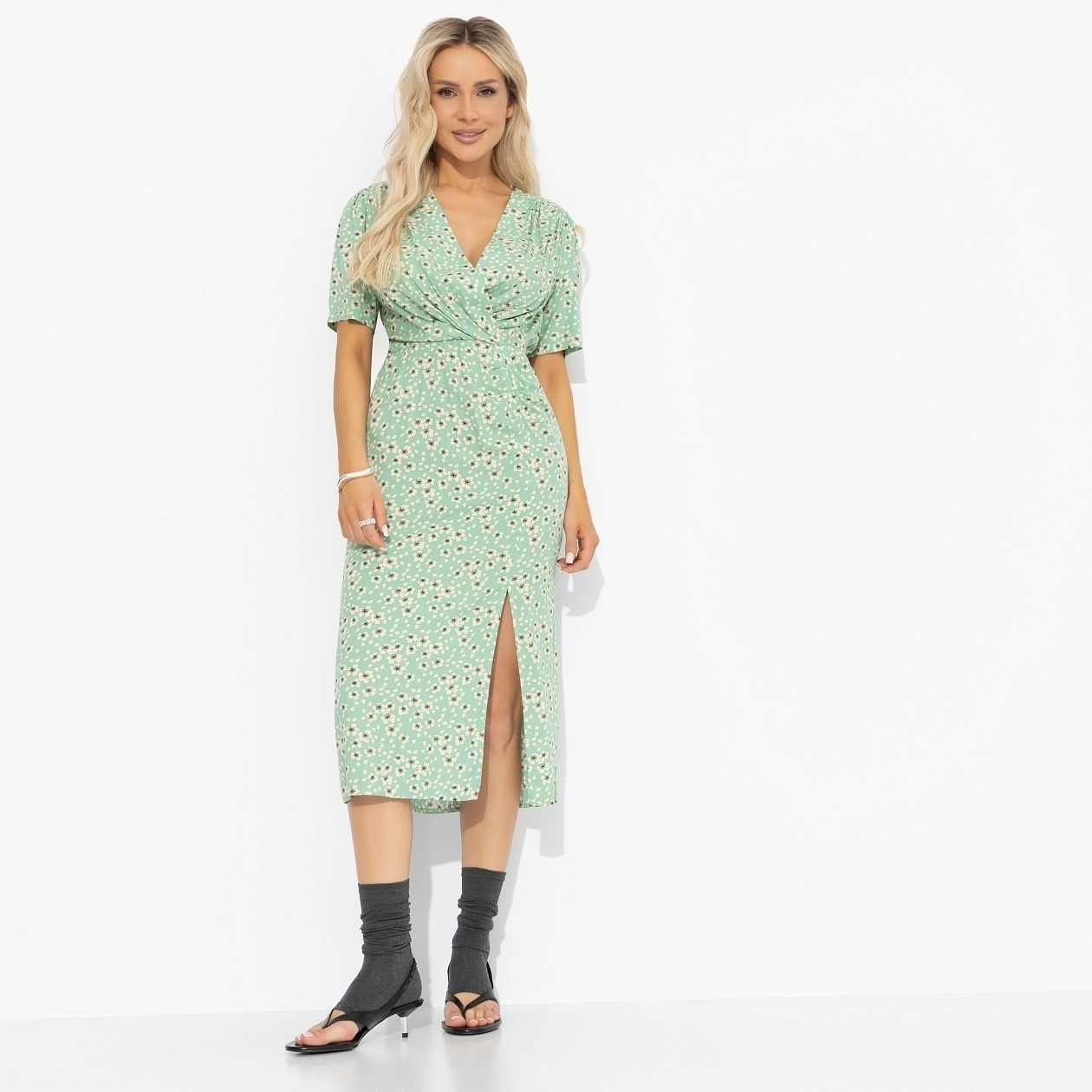 Платье Амур настиг (зеленое). Состав: 100% вискоза