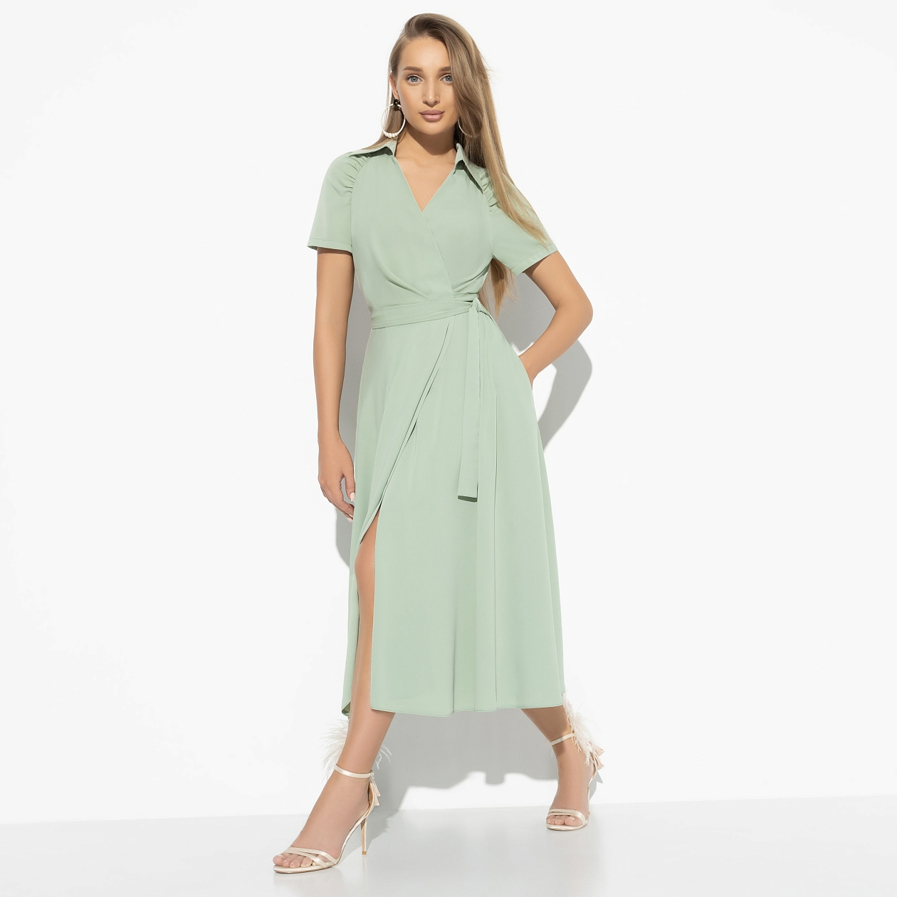 Платье Чарую со вкусом. Состав: 95% п/э, 5% спандекс