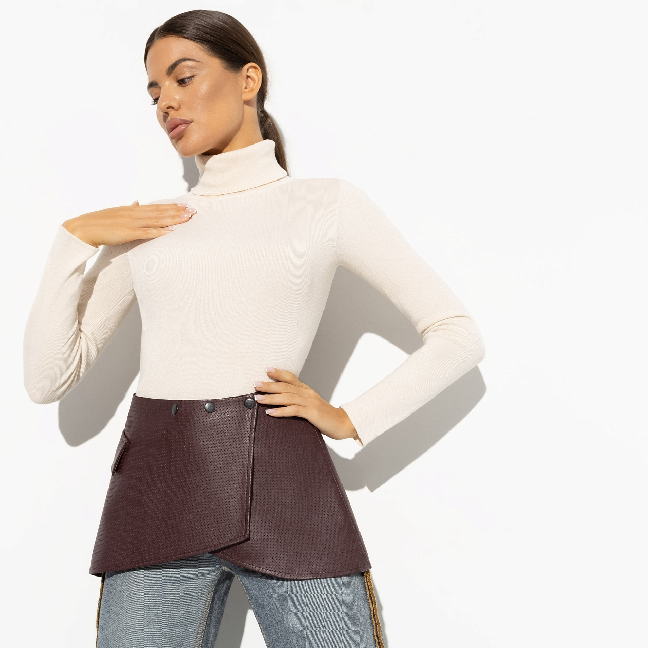 Модный лидер. Состав: 55% п/у волокно, 45% полиэстер