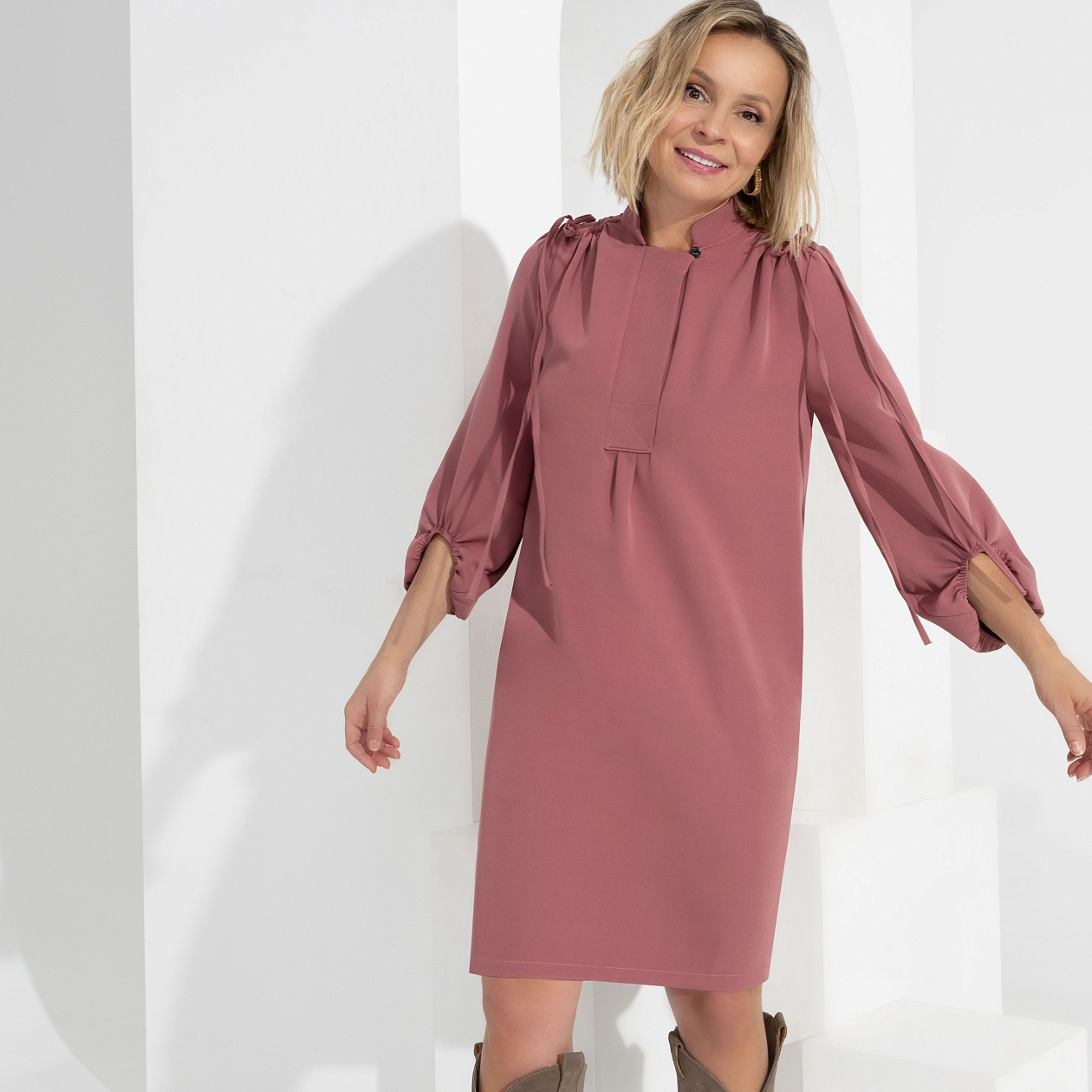 Платье Итальянка в городе (хит, с поясом). Состав: 60% п/э, 37% вискоза, 3% спандекс