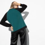 Фантазия на тему (яркая). Состав: 93% п/э, 3% металлическая нить, 4% спандекс