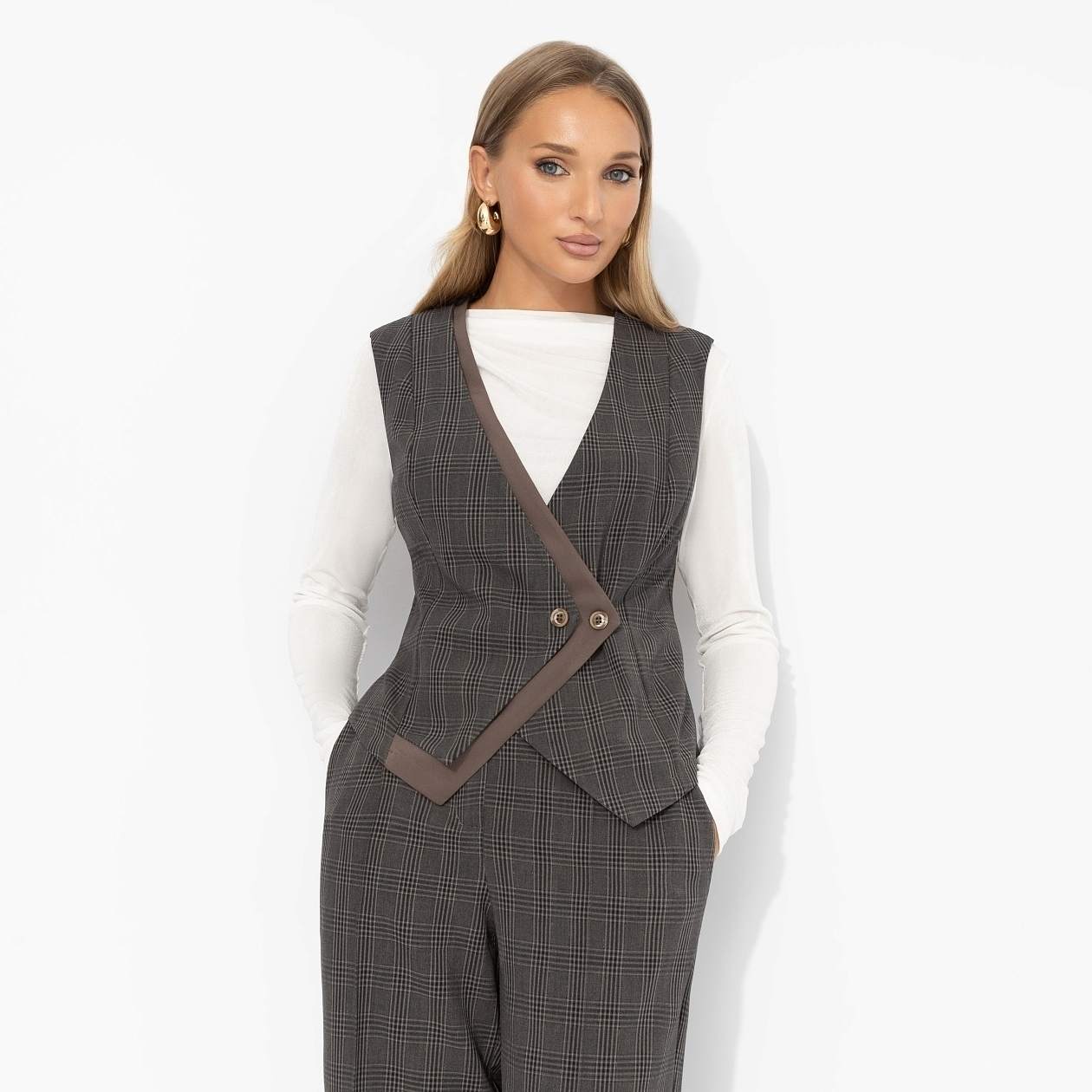 Максимальный офискор. Состав: 96% п/э, 4% эластан