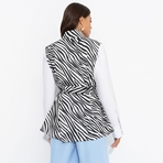 Настроена эффектно (монохром). Состав: 65% п/э, 30% вискоза, 5% стрейч