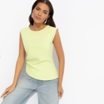 Блуза Прямо в цель. Состав: 60% п/э, 37% вискоза, 3% спандекс