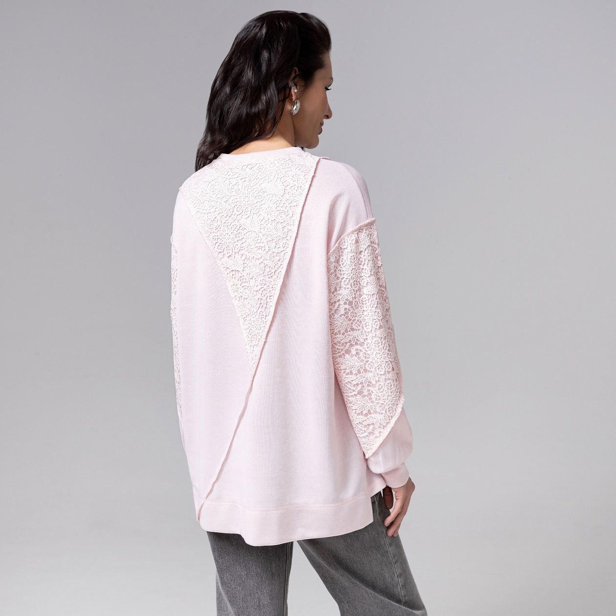 Границы нежности. Состав: 65% п/э, 30% вискоза, 5% спандекс