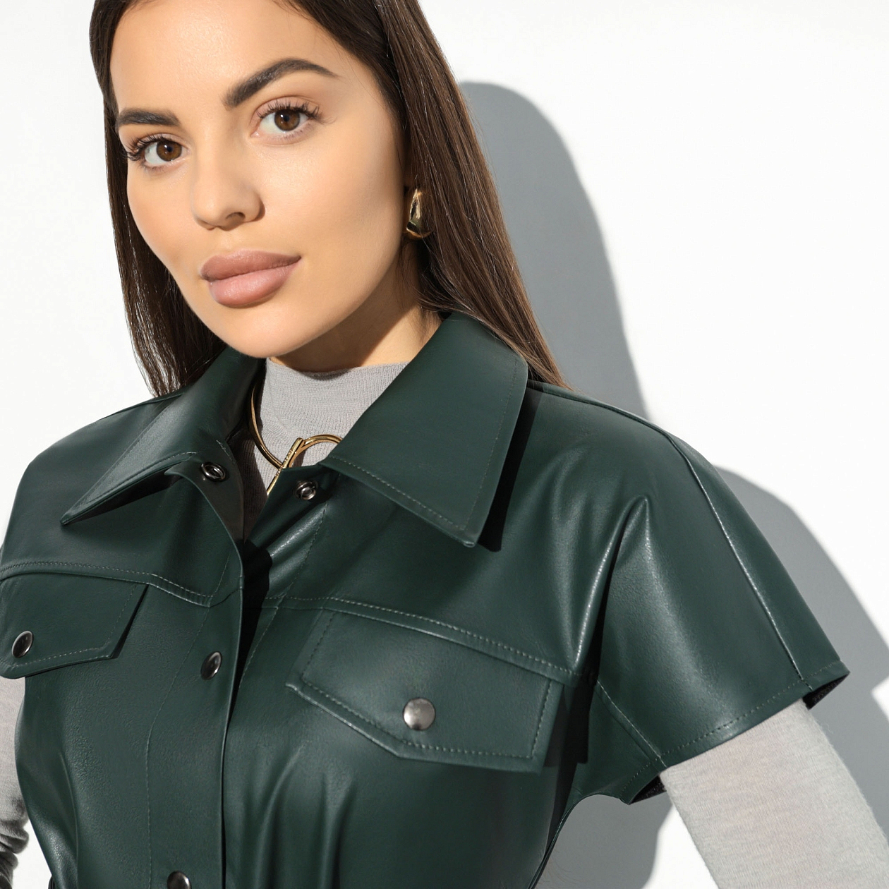 Трендовый стиль (green rock, с поясом). Состав: 55% п/у волокно, 45% полиэстер