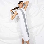 Платье-футляр с блестящим декором Поцелуй удачи (white, с манжетами)