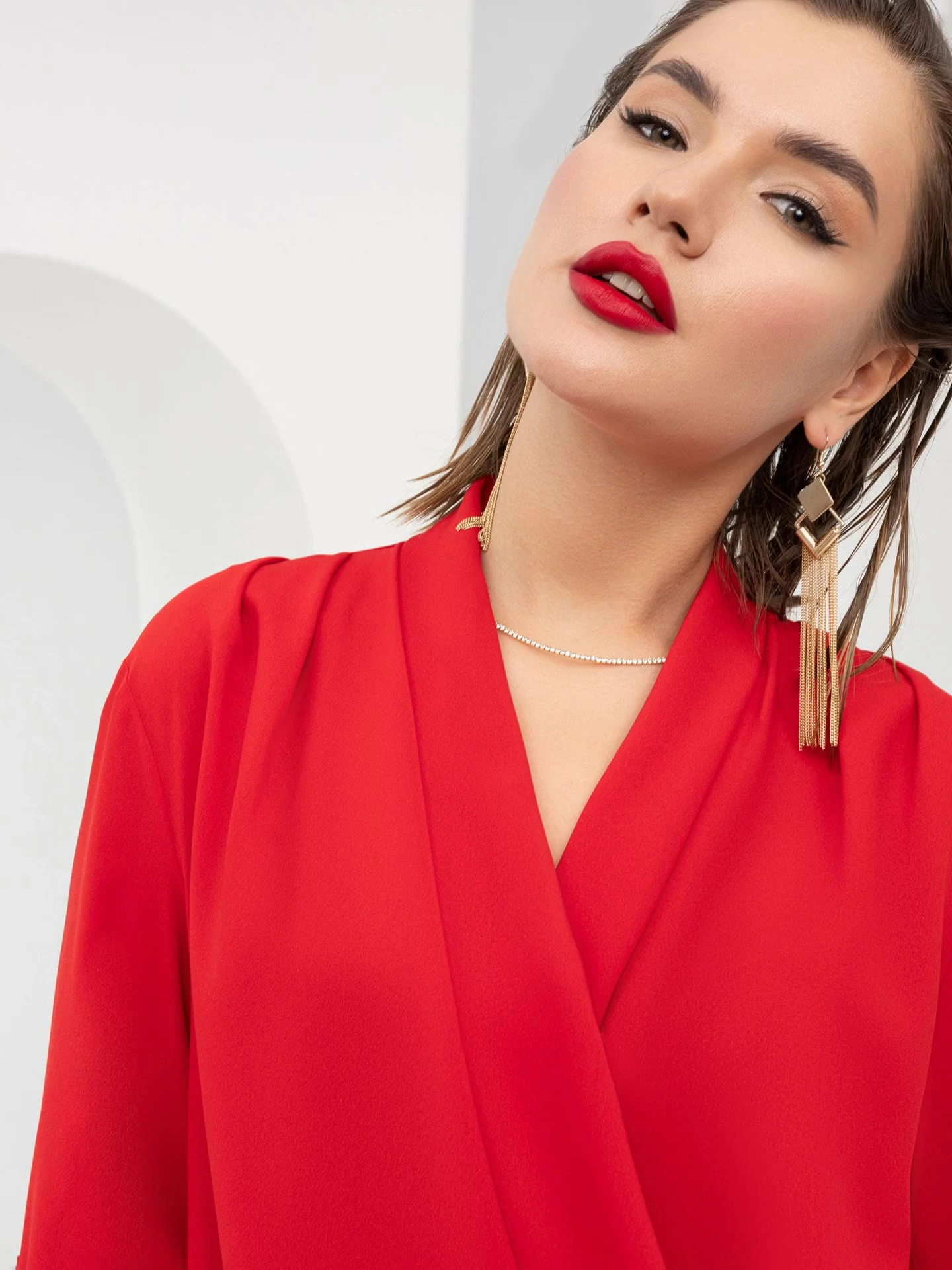 Гордость и убеждение (маковый цвет)