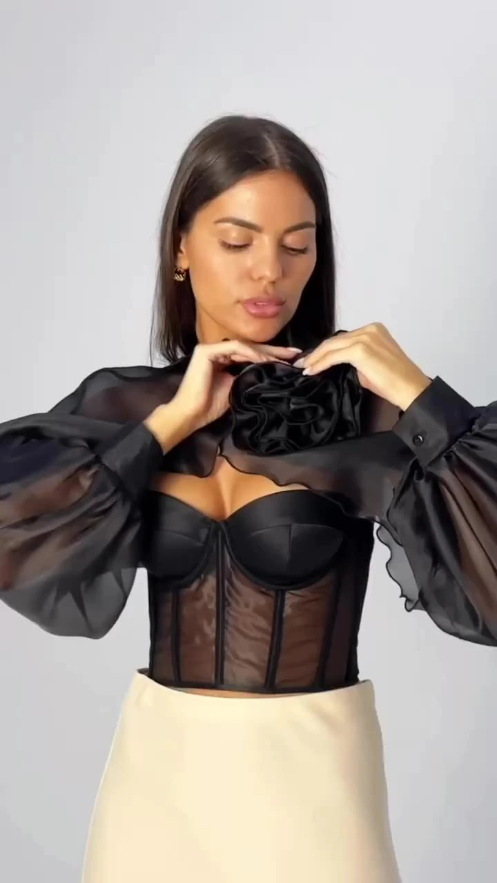 Деловой взгляд (lady, с брошкой)