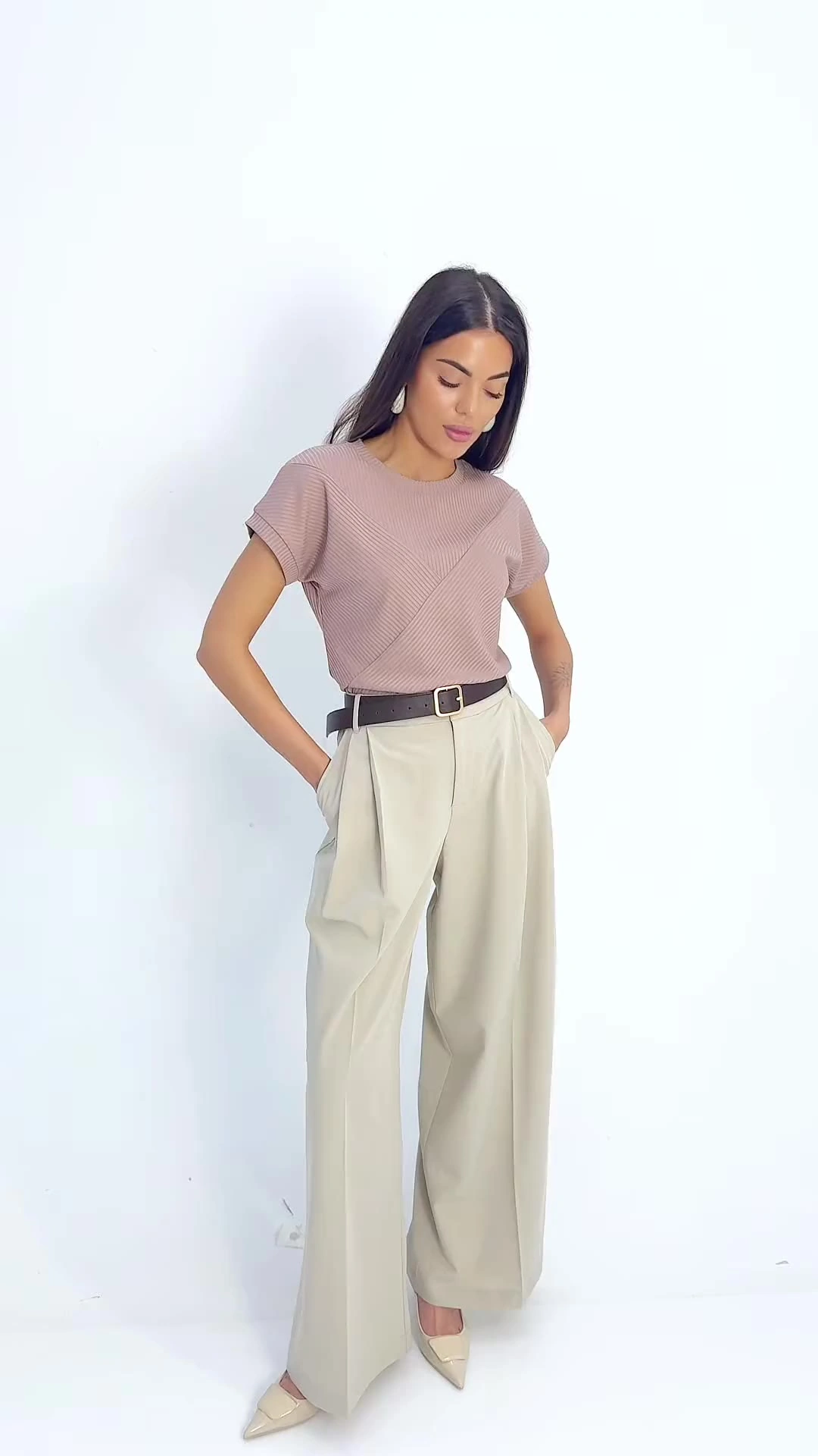 Искусство строить глазки (коричневый)