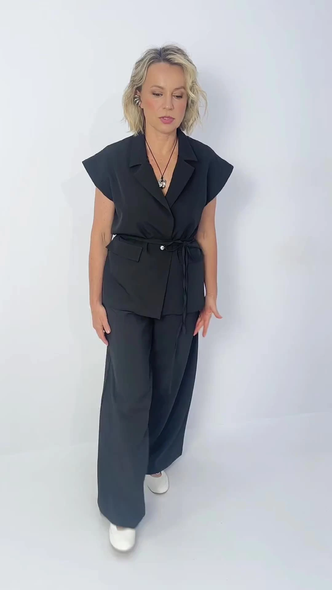 Легкой походкой (black)