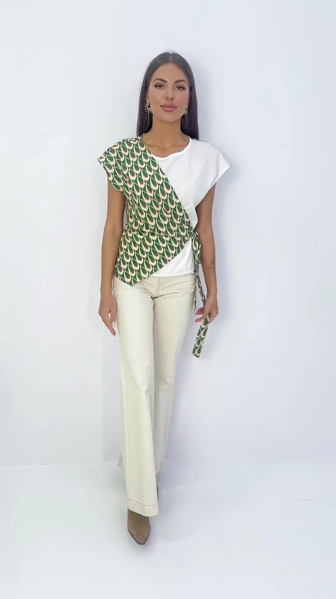 Все взгляды - на прекрасное (яркая)