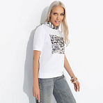 Футболка с капюшоном Увлечена собой (графика)