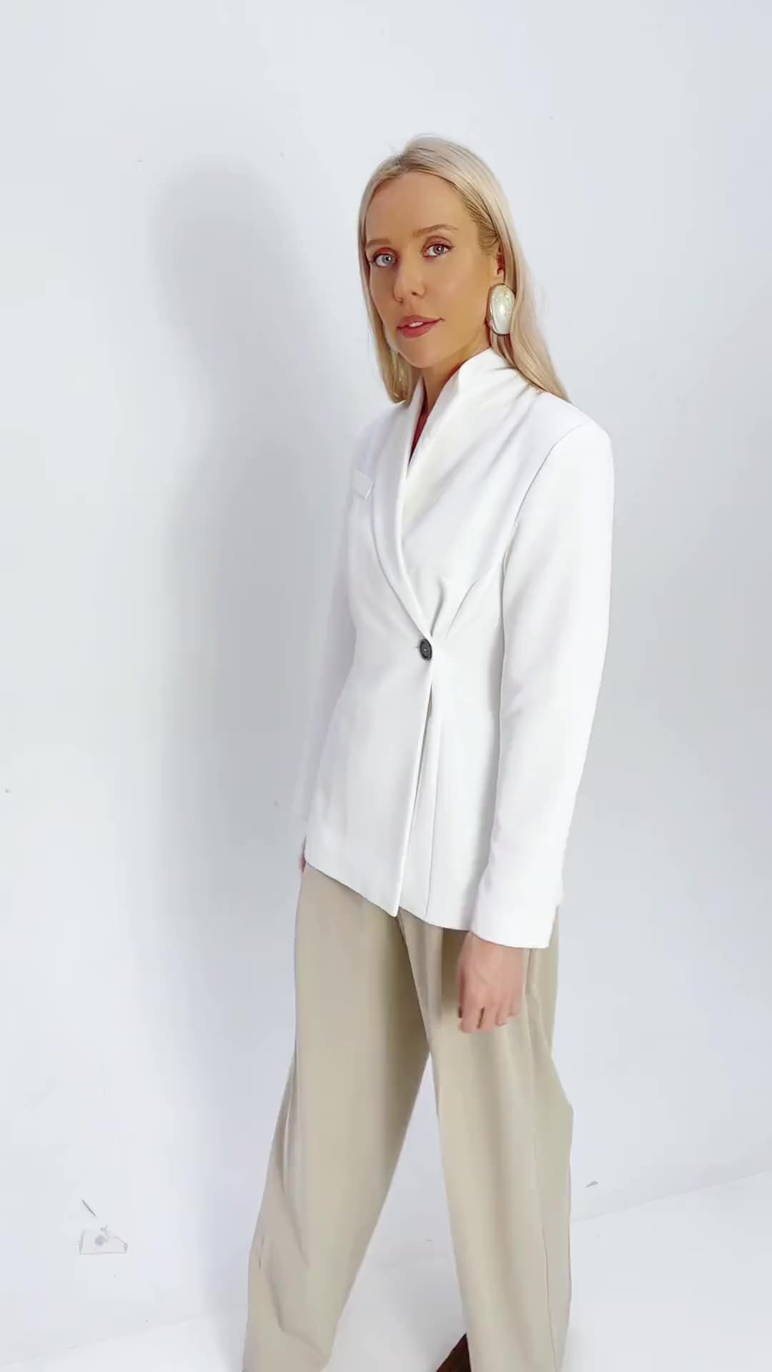 Дерзкий силуэт (белый)