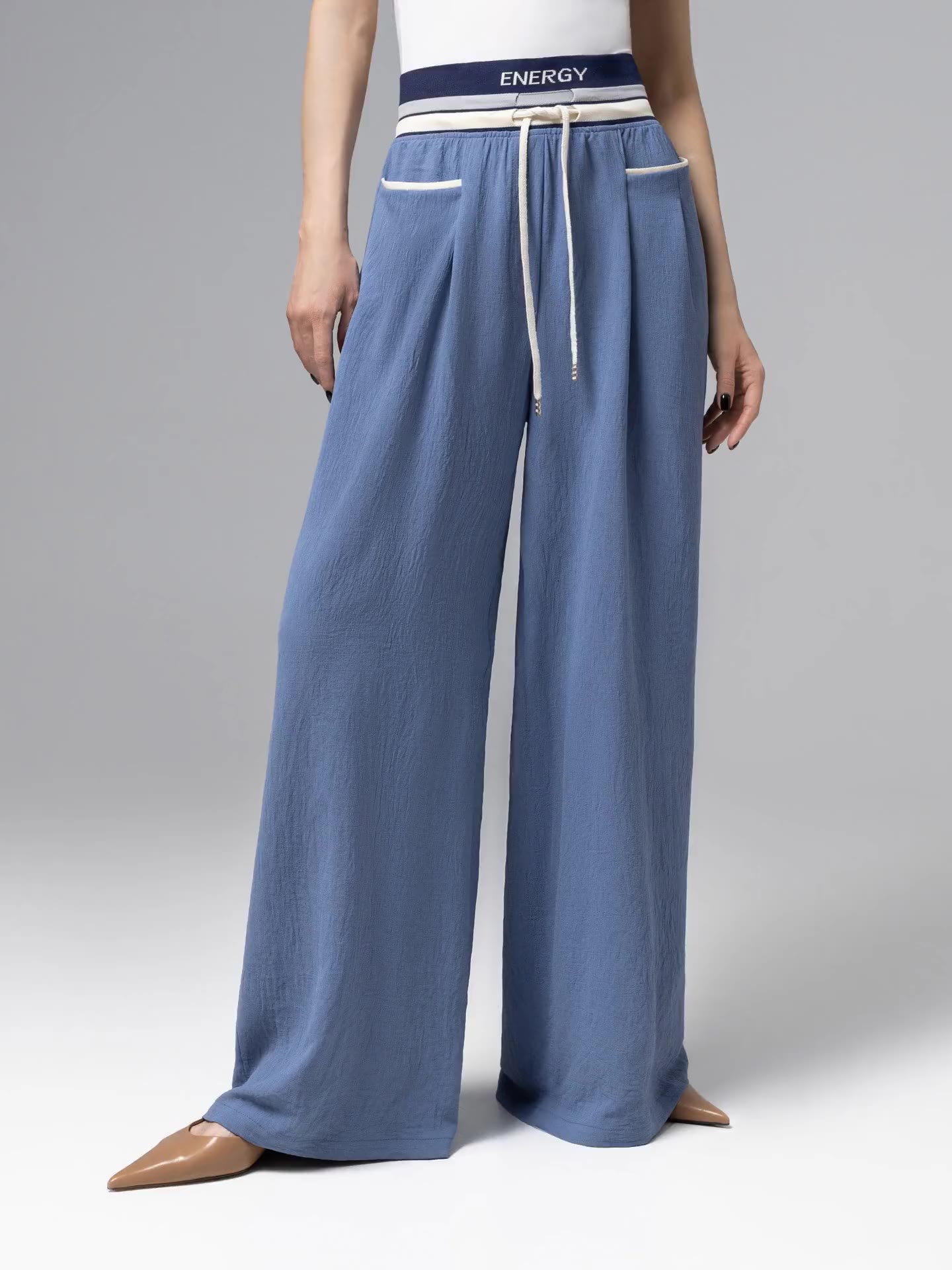 Красота в движении (deep blue)